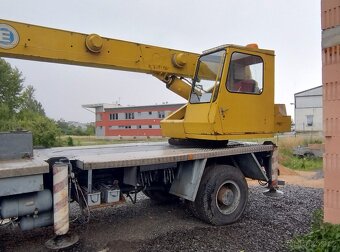 Autojeřáb LIAZ 100 - 4