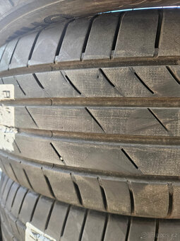 205/60R16 92V Ecsta HS51 KUMHO - 4