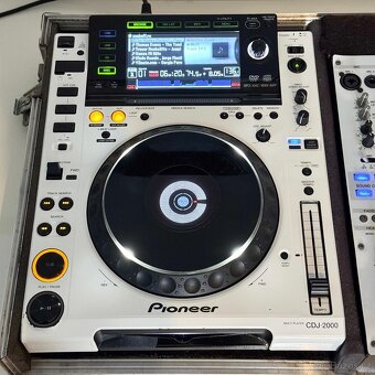 Pioneer CDJ2000 + DJM800 - 4
