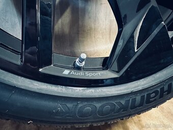 Originál R23 zimní kola Audi RS Q8 - 4