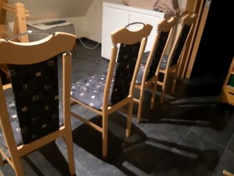 Židle masivní jídelní 4 ks- stav jako nový - 4