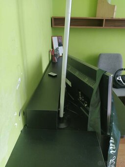 Prodám herní psací stůl - 4