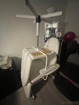 Kosmetické lehátko + kosmetická židle . - 4