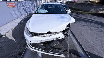 Vůz na náhradní díly VW Golf 7 kombi 2016 CXXB RER LC9A - 4