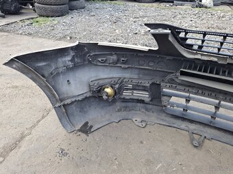 Přední nárazník Volkswagen Touran 1T - 4