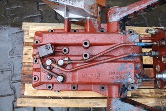 Zetor crystal víko hydrauliky bezvadný stav - 4