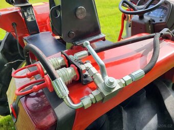YANMAR AF310D s čelním nakladačem - 4