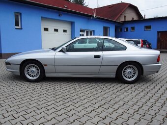 BMW 850i E31 1991 stříbrný celolak, najeto jen 122 600 km - 4