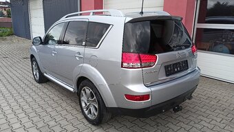 CITROËN C- CROSSER 2.2 HDI 4x4 7 míst 122 tis km tažné TOP - 4