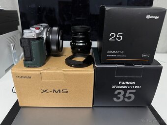 Fujifilm X-M5 + Fujinon Xf 35mm f2 + SGimage 25mm f1.8 - 4