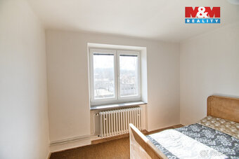 Pronájem bytu 3+1, 70 m², Rožnov pod Radhoštěm, ul.Nám. Míru - 4