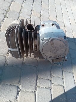 Motor cz 981 - 4