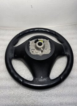 Volant M paket BMW E90, E91, E92, E93, E87, E84 - carbon - 4