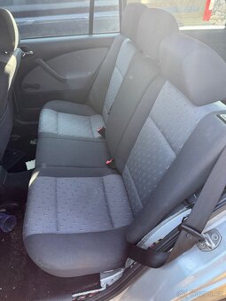 Škoda Octavia Combi 2009 Tour Tdi - 4