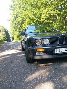 BMW E30 325e - 4