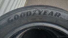 Letní pneu Goodyear Efficient grip 215/55 R17 94W - 4