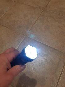 LED svítilna Olight M21 - 4