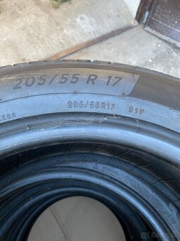205/55 R17 91V Michelin 4x7mm dot4921 Letní - 4