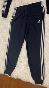 Tmavě modrá tepláková souprava Adidas - 4