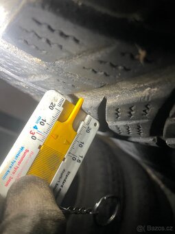 Zimni pneu 235/55 r17 - 4