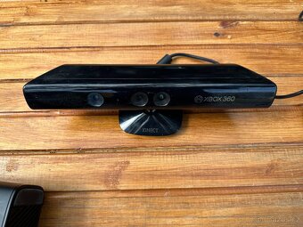 Xbox 360 + Kinect - 4