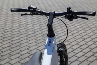 KTM Macina Cross 720, bílá, lepší verze SMART, vel.XL - 4