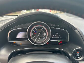 Mazda 3, Skyactiv, 2.0 benzin, 2016 - 4