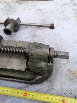 Stroj i svěrák 125mm - 4
