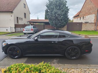 Ford Mustang 3.7 V6 2017 BLACK - 4
