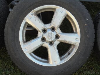 TOYOTA RAV4 -Zimni kola 17" (pneu Nokian 225/65/17) - 4