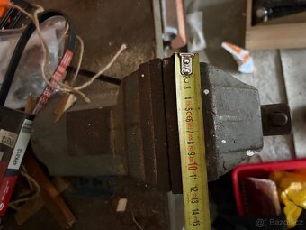 Dílenský pracovní stůl se svěrákem - 4