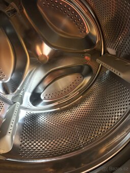 Pračka Whirpool rok stará - 4