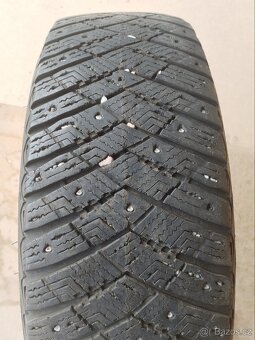 Zimní sada kol GOOD YEAR - 215/65 R17 - 4