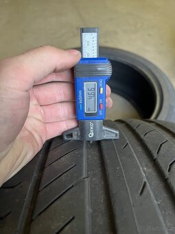 Continental 285/40 R22 - 4