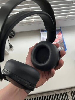 Sluchátka PS Pulse 3D – téměř nepoužitá, jako nová - 4