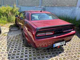 Dodge Challenger 6,4 SRT Widebody - 4