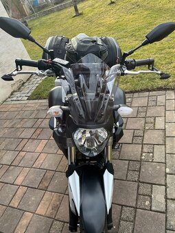 Yamaha MT 07 - 4