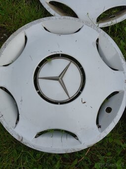 Poklice / kryty kol Mercedes w 124/w 210 - 4