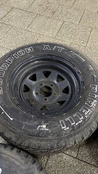 Prodám plechové disky Jeep - 4
