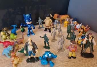 Mix hračky Solomon muto, dino, Masks catboy + Piráty figurky - 4