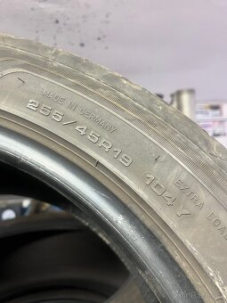 255/45/19 GOODYEAR EAGLE F1 - 4