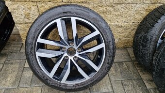 Prodám Alu kola VW 5x112 plus zimní pneu 205/50 r17. - 4