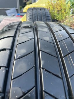 Prodam zanovni letni pneu 235/50/r19 - 4