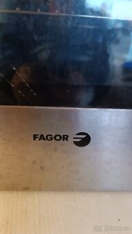 Vestavěná trouba varná deska a digistoř - 4