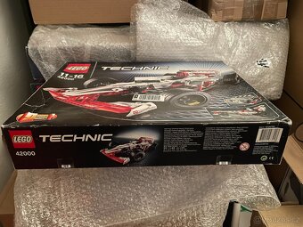 Lego Technic 42000 Grand Prix Racer - 4