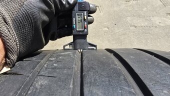 Letní pneu 275/40/19 Michelin - 4