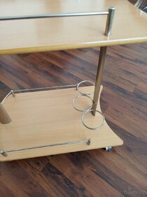 Odkládací stolek - 4