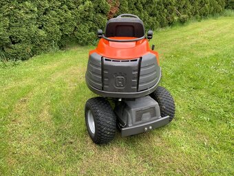 Profi rider Husqvarna R 422 Ts AWD - 4