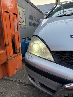 Ford galaxy - 4