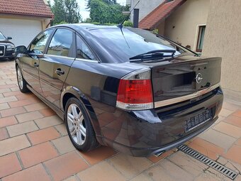 Opel Vectra 1.9 CDTI GTS - 4